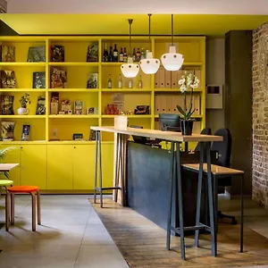 *** Hotel Gaston France