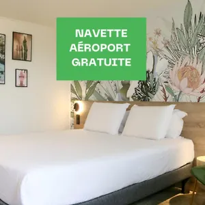 Campanile Marseille Aéroport Hotel